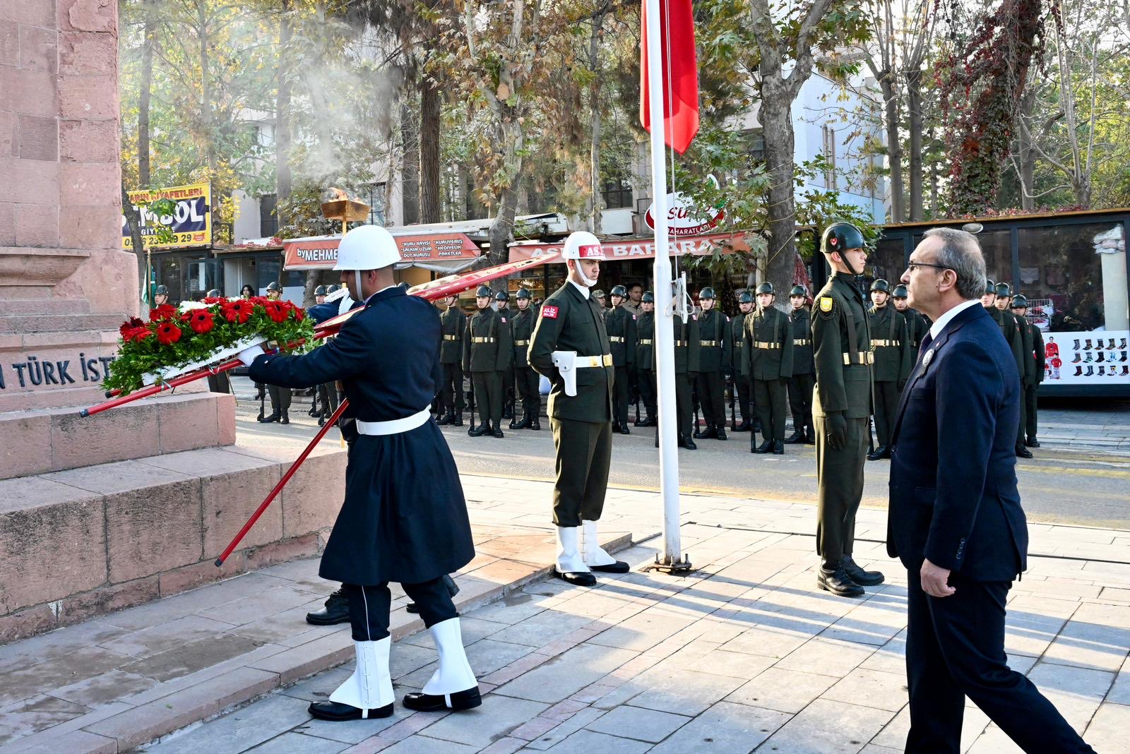 Cumhuriyetimizin Kurucusu Gazi Mustafa Kemal Atatürk İlimizde Düzenlenen Törenle Anıldı
