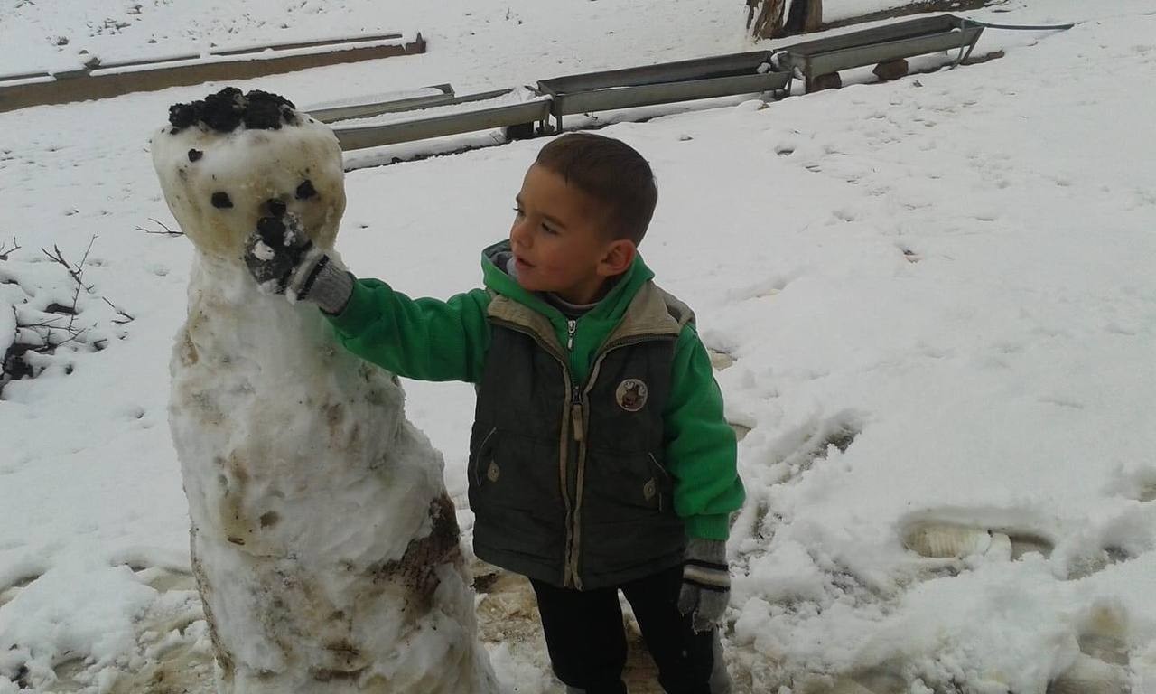 Darende’ye mevsimin ilk kar yağışı sevindirdi
