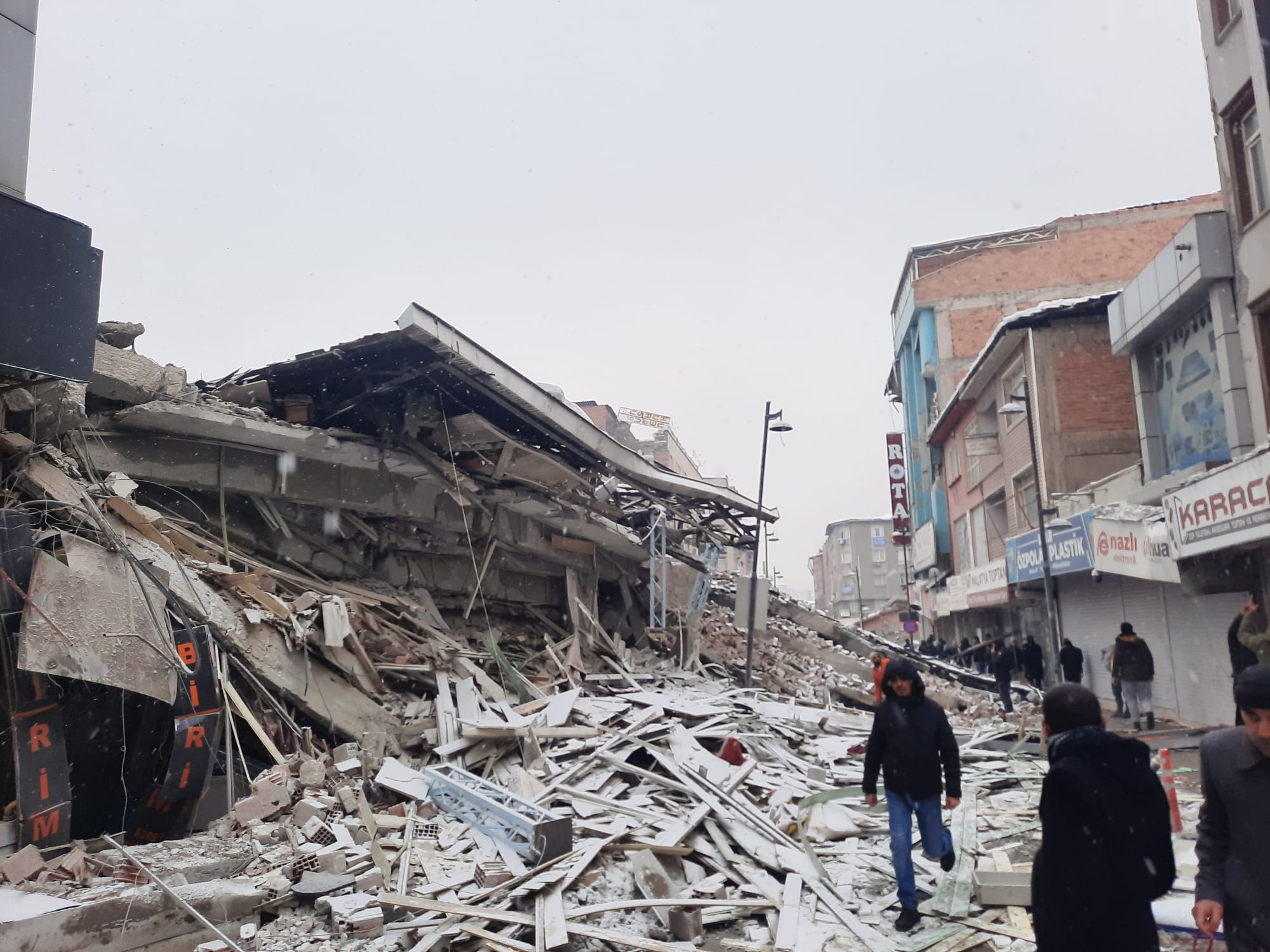 Depremde Vefat Edenlerin Sayısı Artıyor