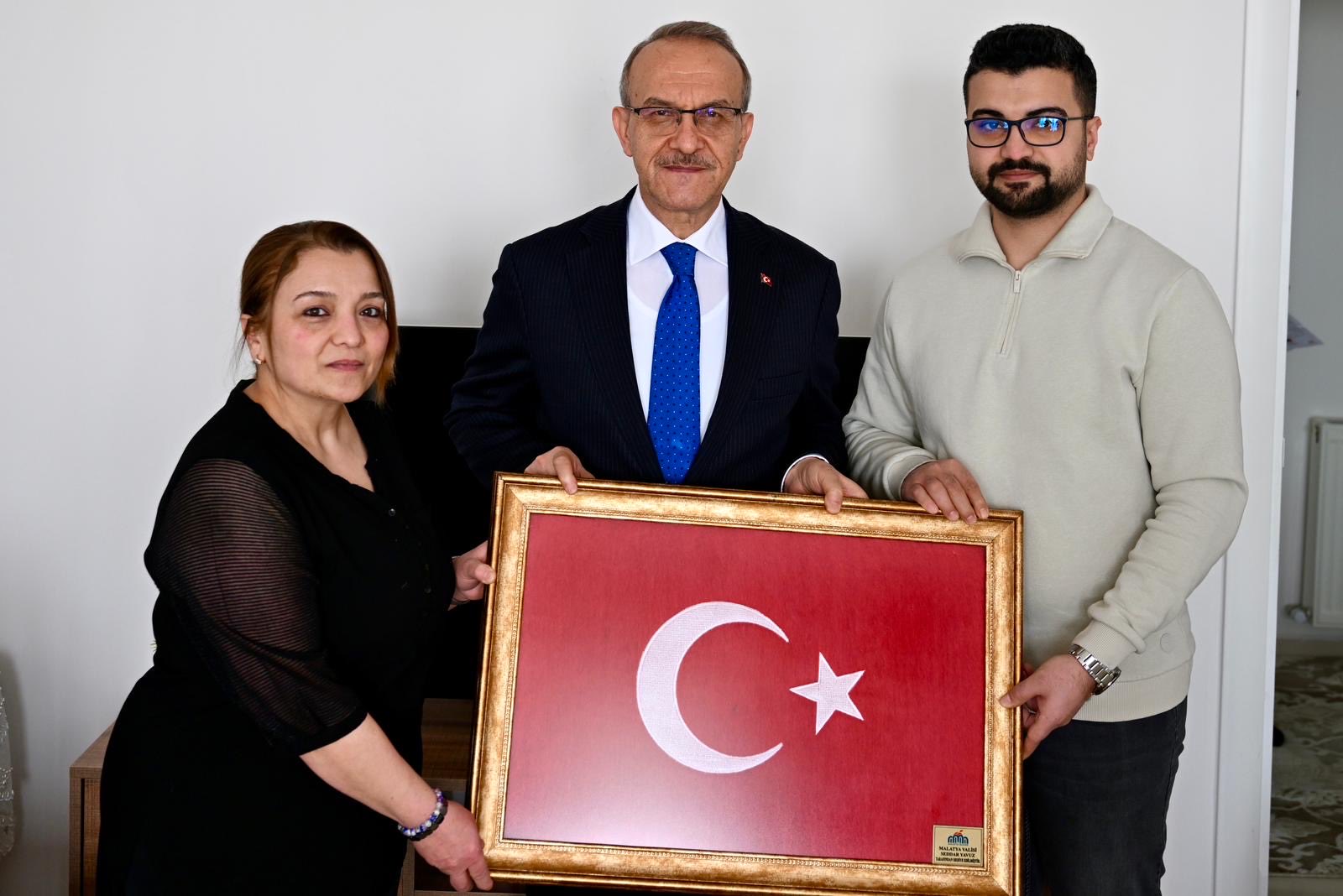 Devletin Şefkati Bayramda Kapılarını Çaldı: Vali Yavuz’dan Anlamlı Ziyaret