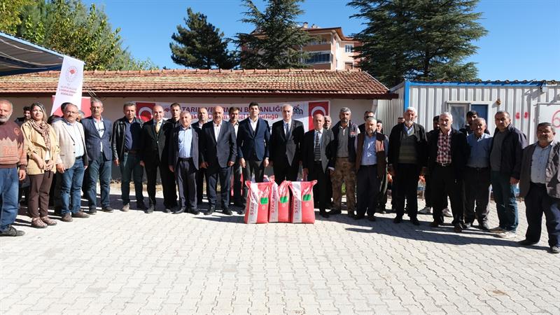 Doğanşehir'de Sertifikalı Yem Bitkisi Dağıtıldı