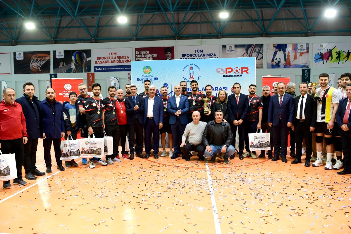 BAŞKAN ER: “AMATÖR SPOR EVİNE RAHMETLİ SEYFULLAH ÖZDEMİR’İN İSMİNİ VERECEĞİZ”