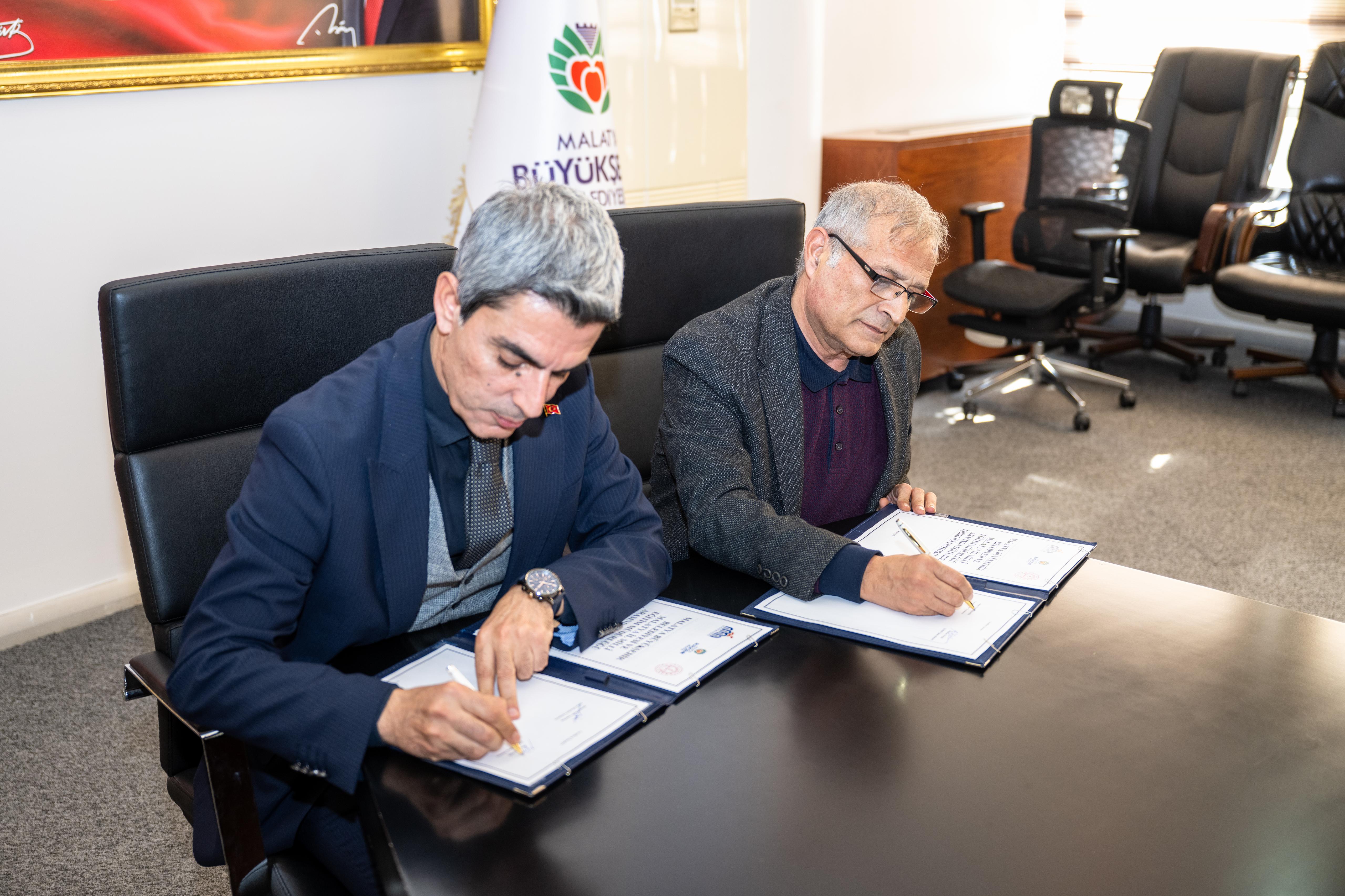 Eğitimde İşbirliği Protokolü İmzalandı MALATYA BÜYÜKŞEHİR BELEDİYESİ’NDEN EĞİTİME TAM DESTEK