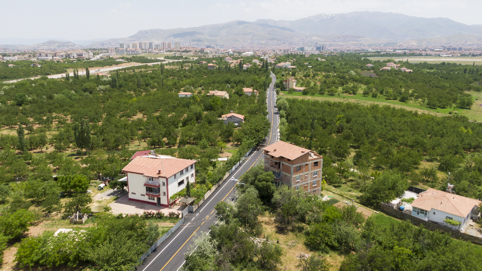 Fatih Caddesi Güvenli ve Konforlu Hale Getirildi