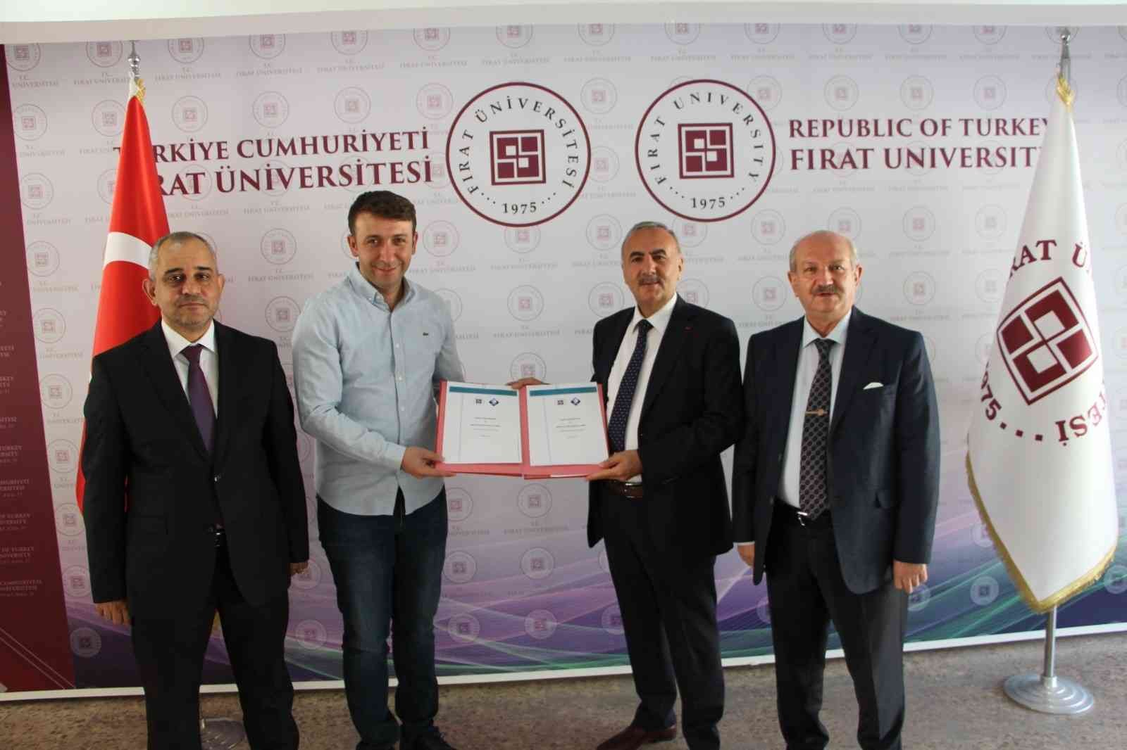 FÜ ile Şiddetle Mücadele Vakfı arasında iş birliği protokolü imzalandı