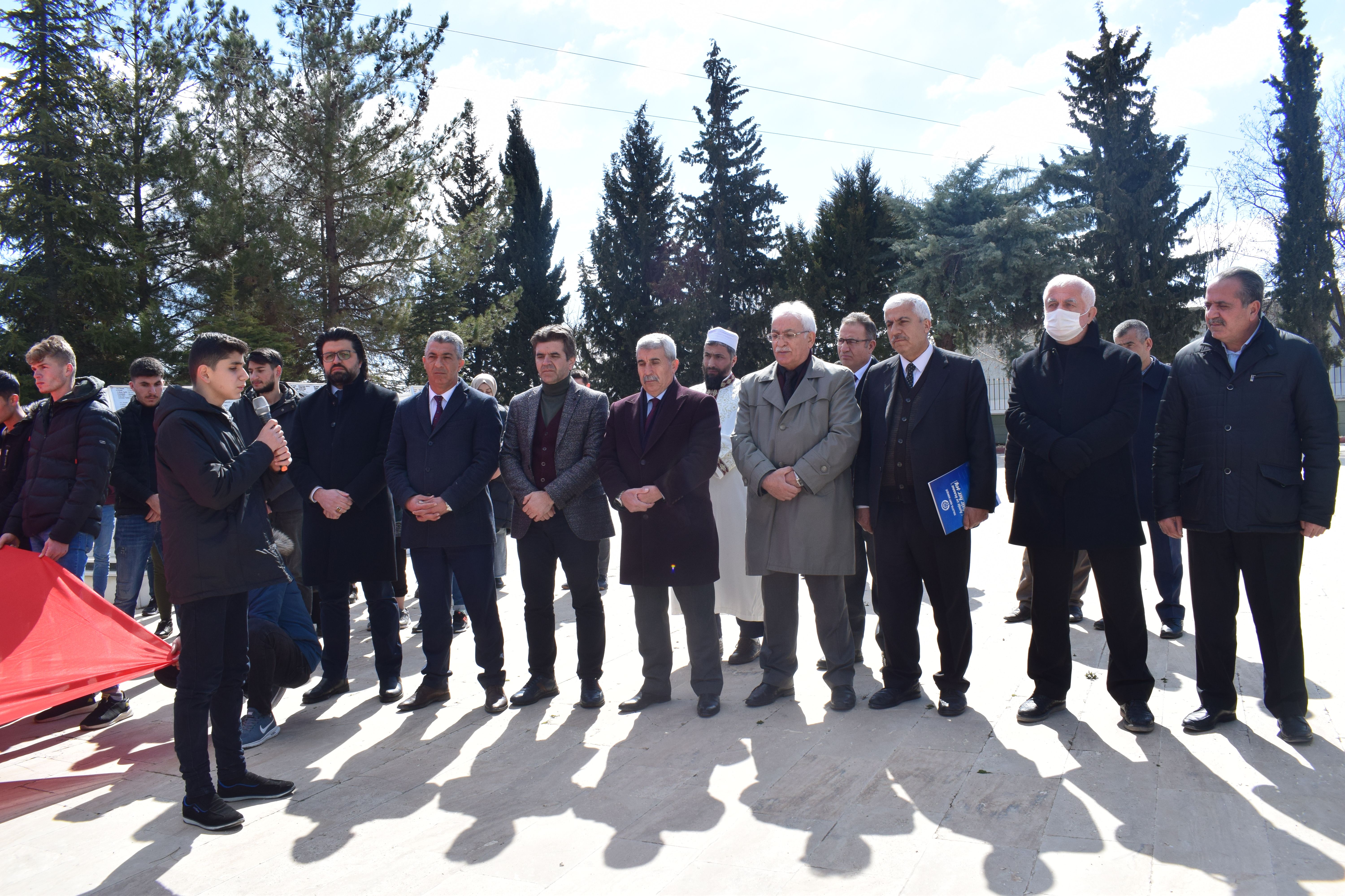 Gençlerden Şehitlere Vefa