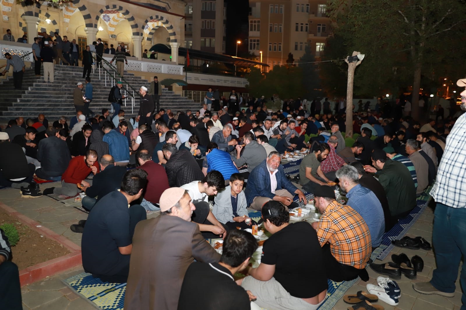 Güder Kanaat Önderlerini İftarda Ağırladı