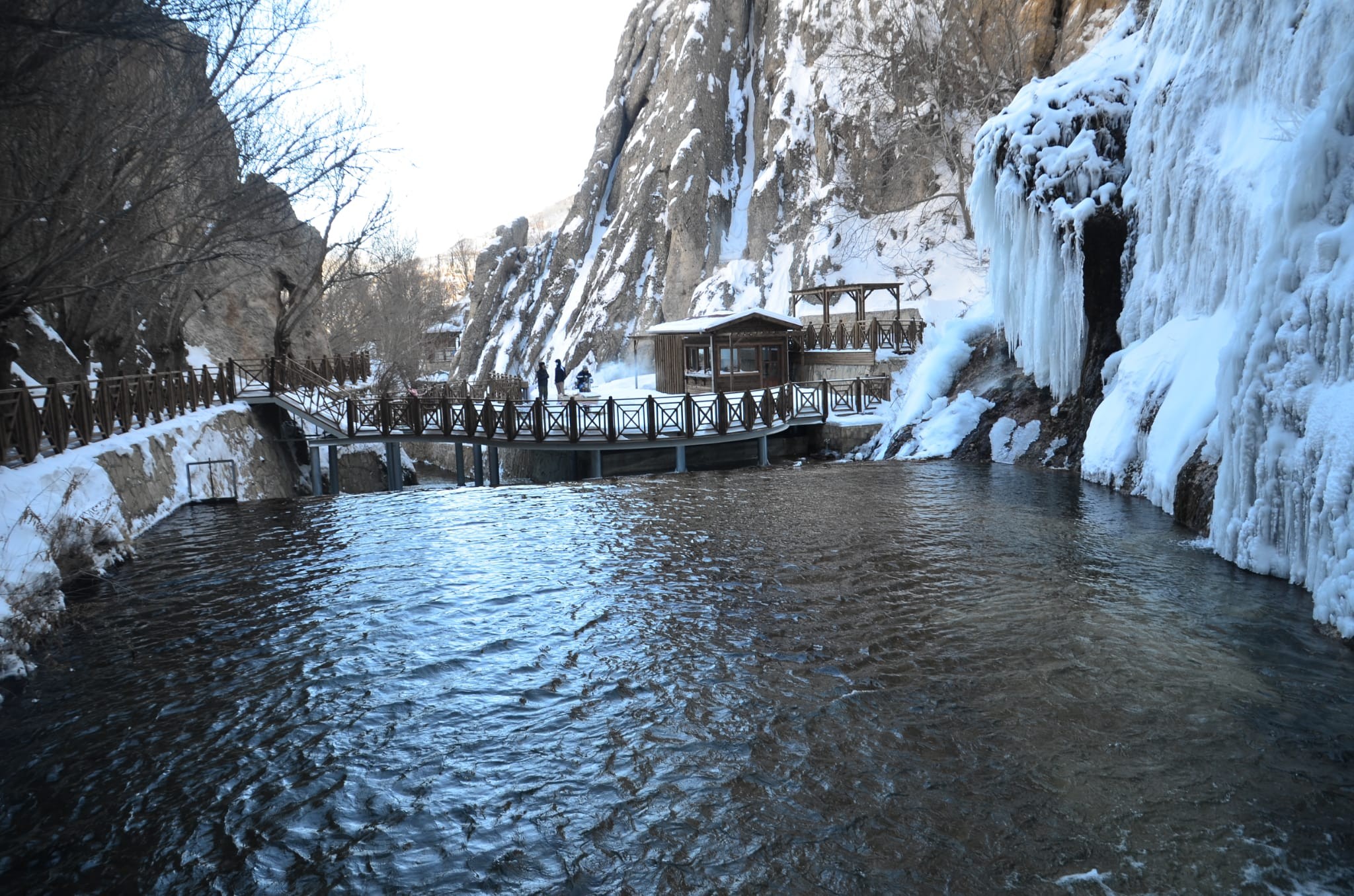 Günpınar Şelalesinden kartpostallık görüntüler