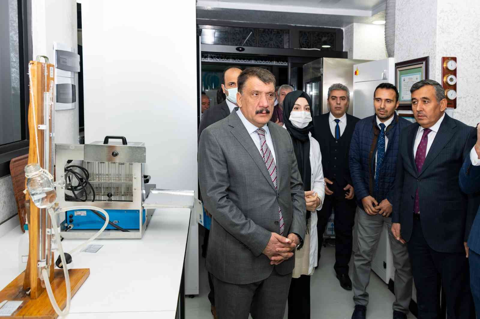 Gürkan: "Toprak analizlerimiz ücretsiz bu imkandan faydalanın"