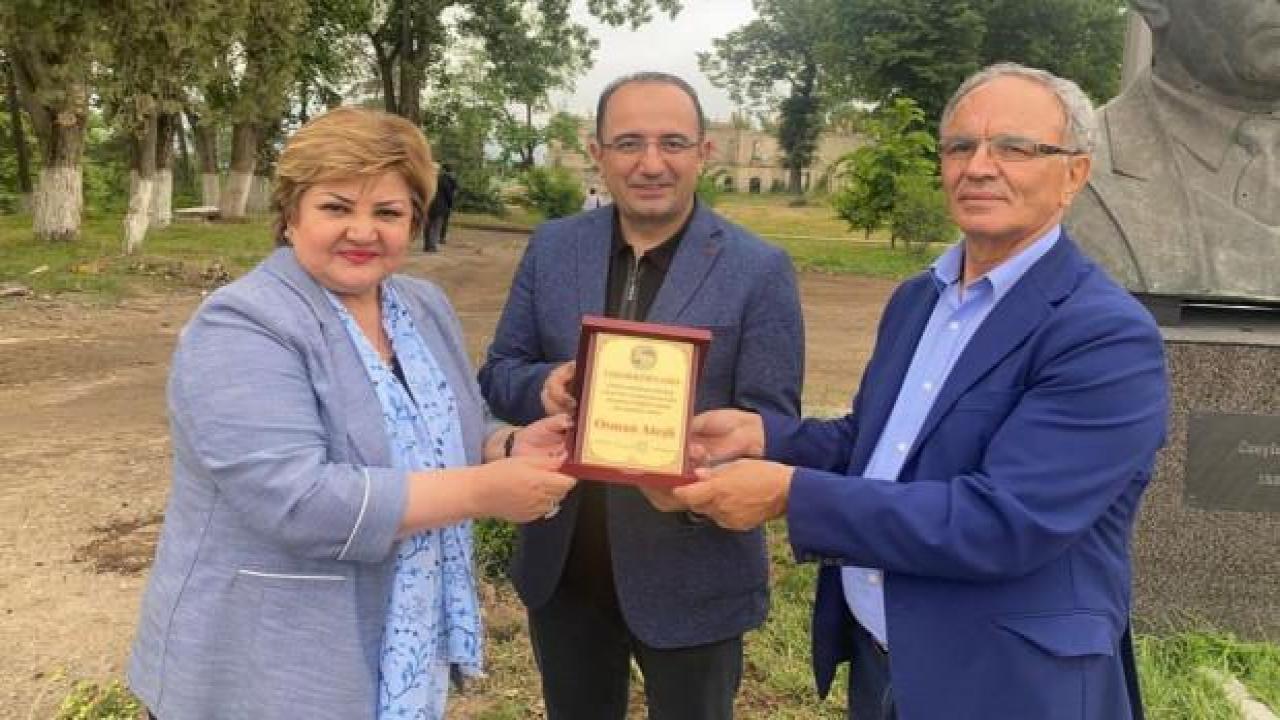 Haber7 ve Ülke TV'ye Şuşa'da  Anlamlı Plaket
