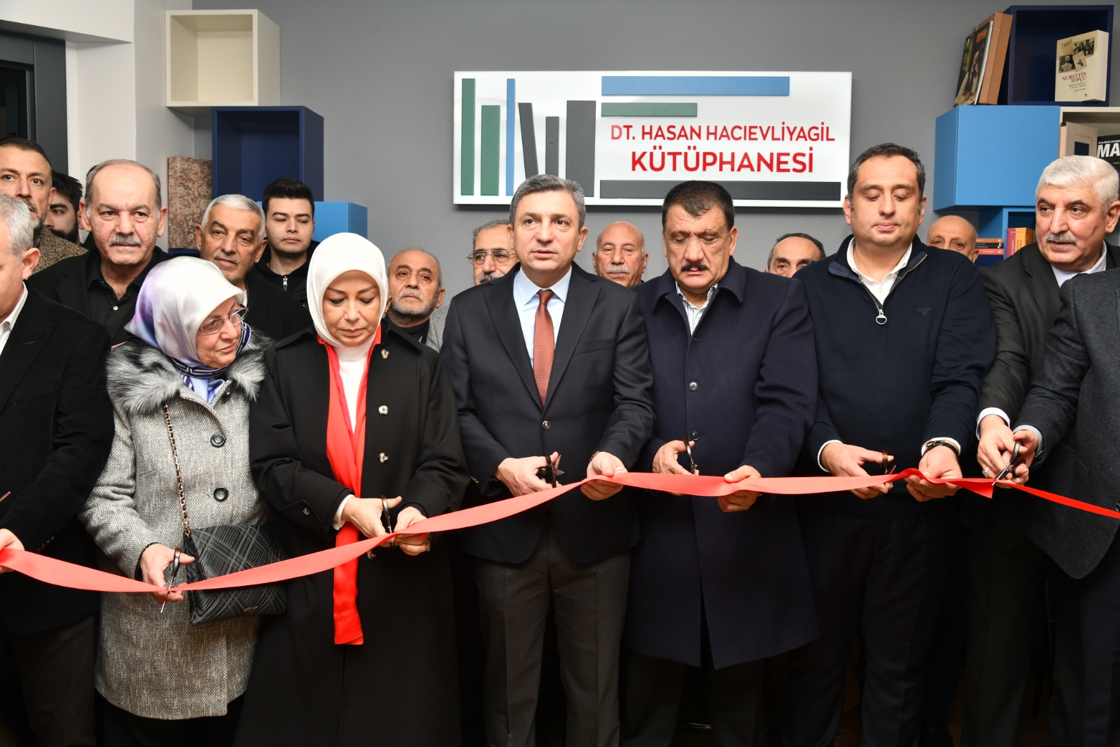 Hayırsever Hasan Hacıevliyagil Anısına Kütüphane