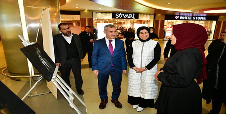 Işığın Gölgesinde Kadın Sergisi Açıldı