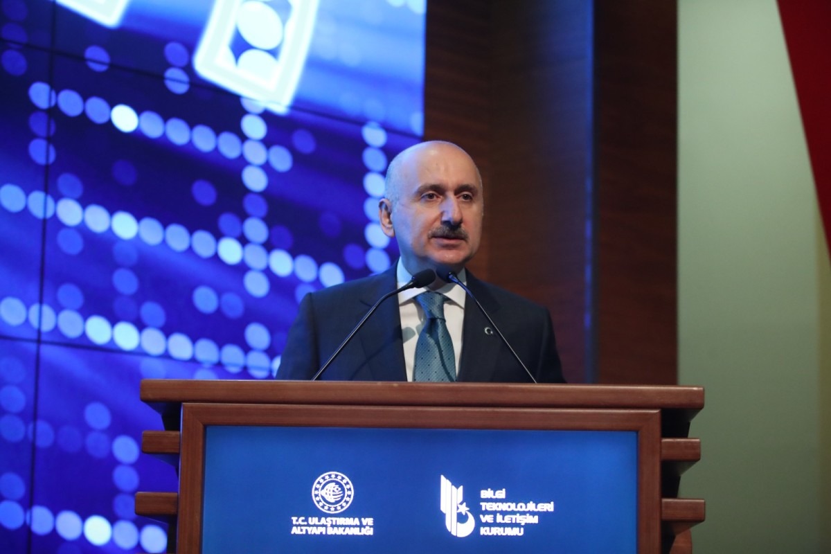 Karaismailoğlu, "2021'de Haberleşme Sektörü Yüzde 20 Büyüdü"