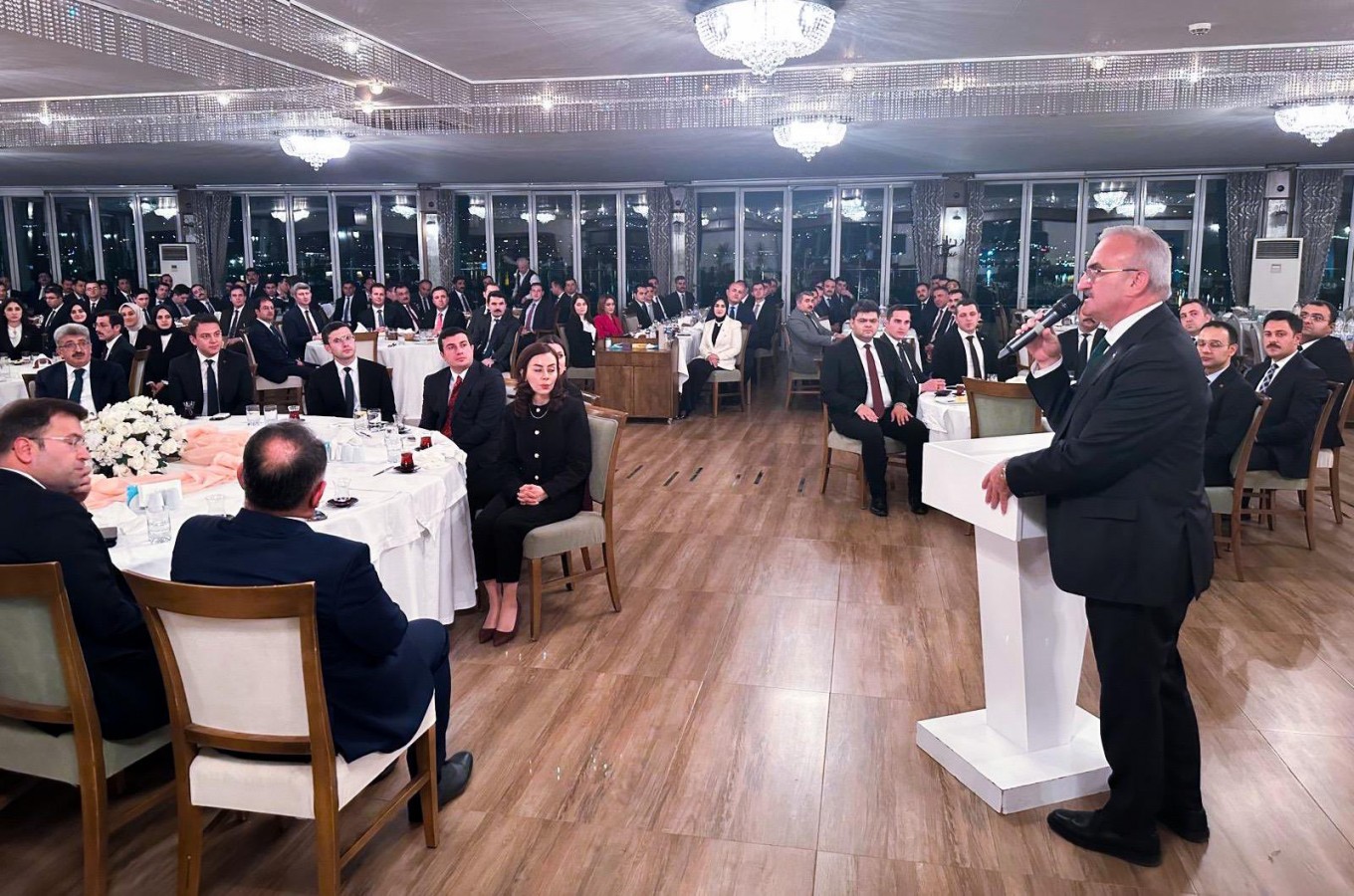 Karaloğlu, adaylıklarını tamamlayan kaymakamlarla bir araya geldi