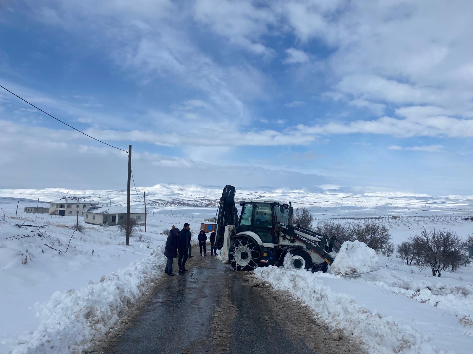 KARLA MÜCADELE ÇALIŞMALARI KIRSALDA YOĞUNLAŞTI