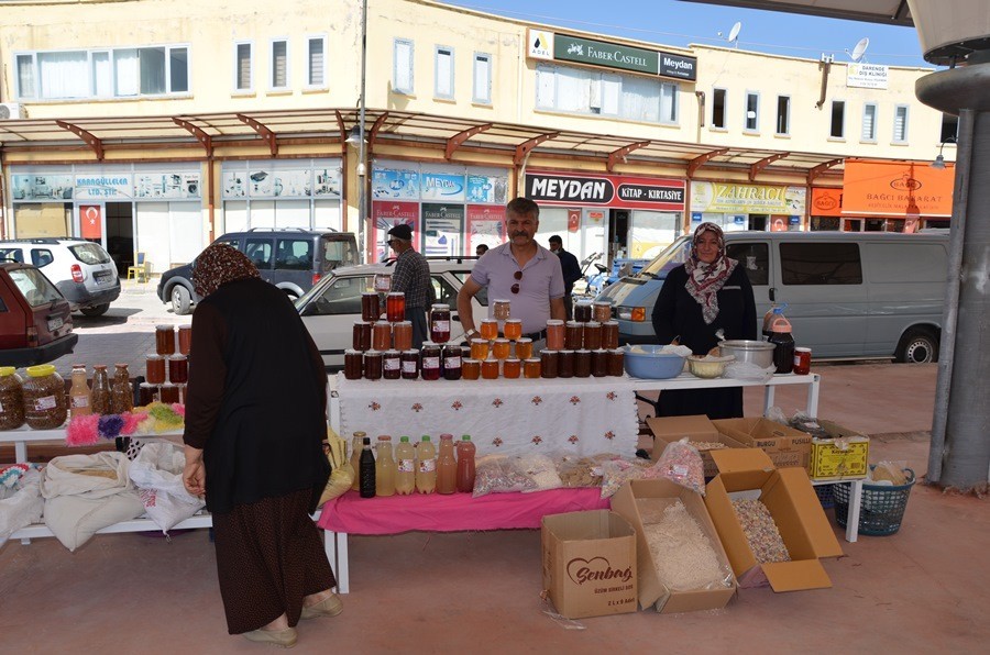 Kendisi için yaptığı ürünleri il dışına da satmaya başladı