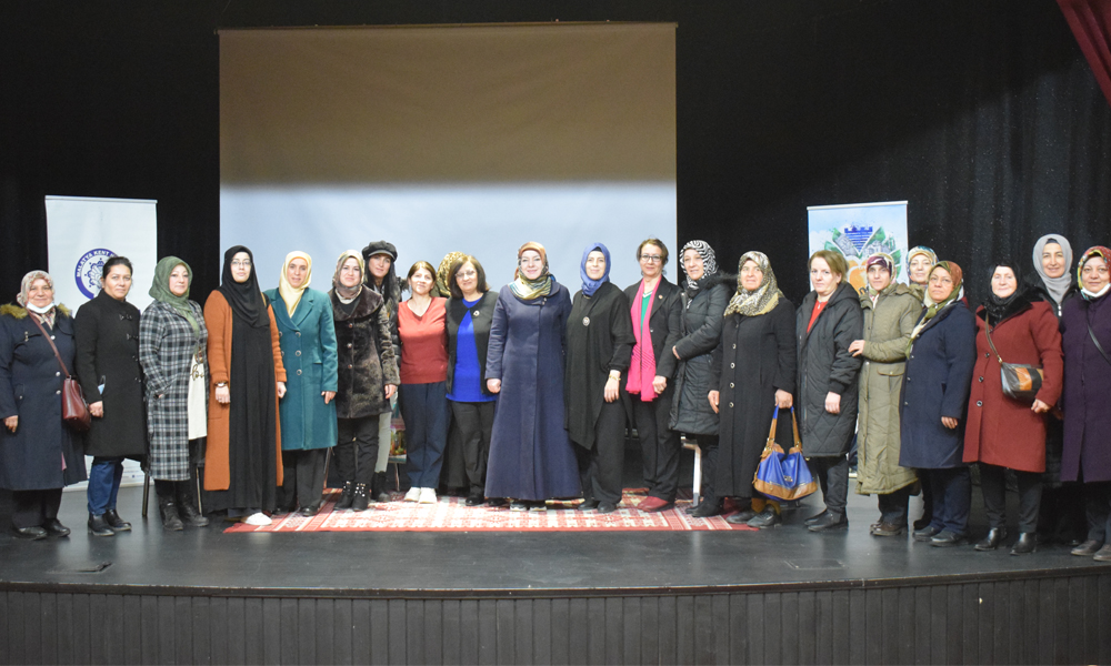 Kent Konseyinden Kadın Muhtarlara Program