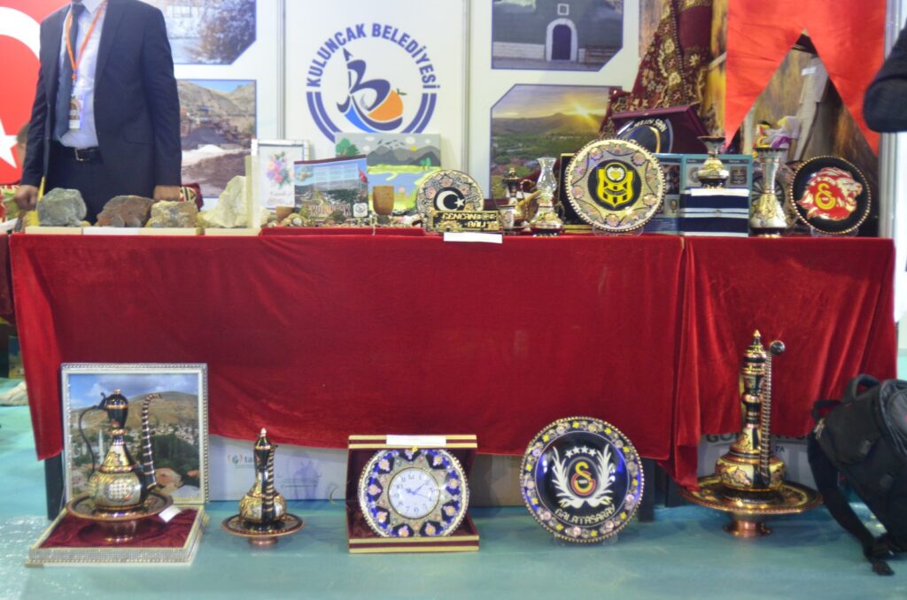 Kuluncak Kayısı Festivalinde Tanıtılıyor