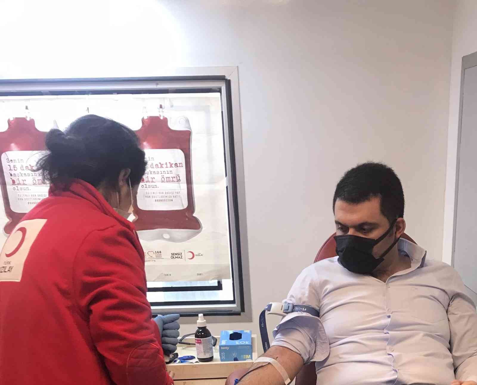 Kuluncak’ta bir günde 45 ünite kan toplandı