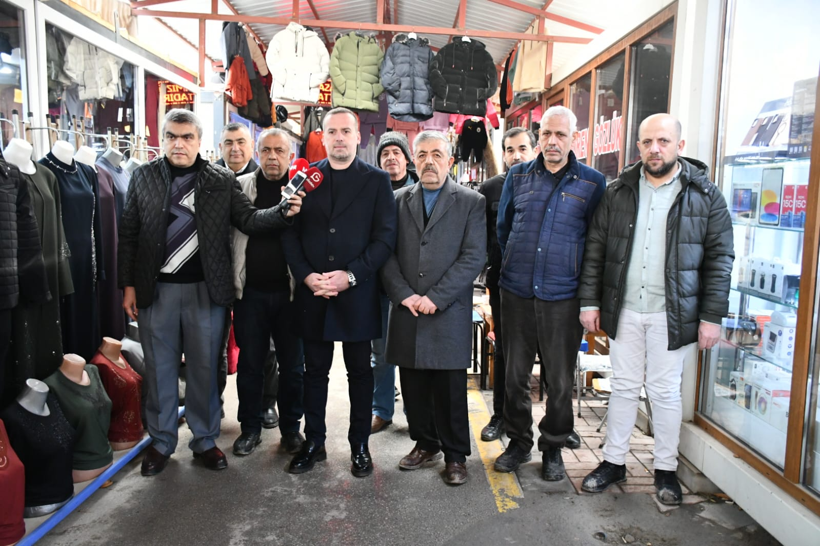 MAGİNDER BAŞKANI KARADEMİR: “ESNAFIN BELİRSİZLİĞİ SÜRÜYOR, MÜCBİR SEBEP UZATILMALI”