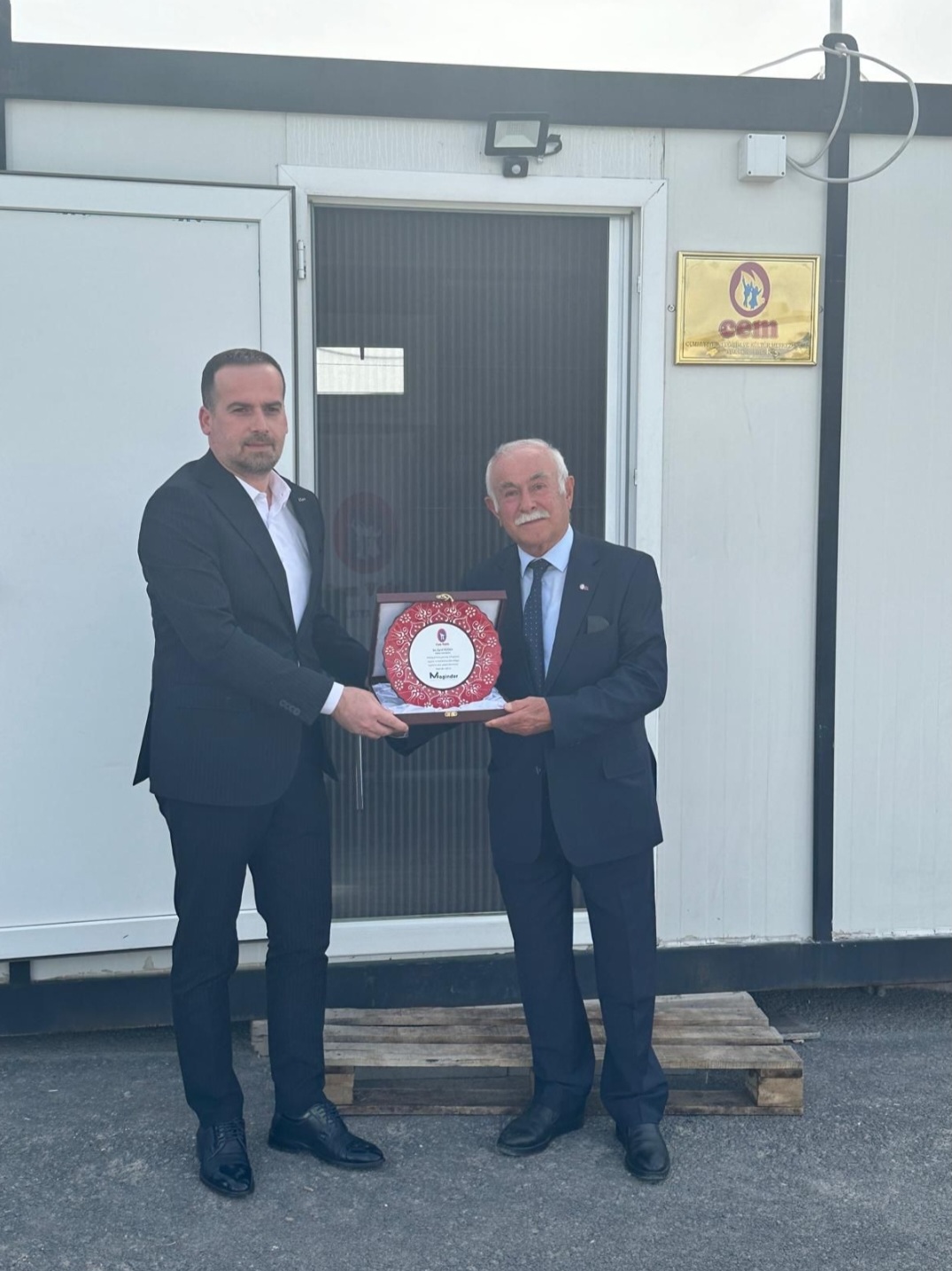 MAGİNDER’den CEM Vakfı Şubesine Ziyaret