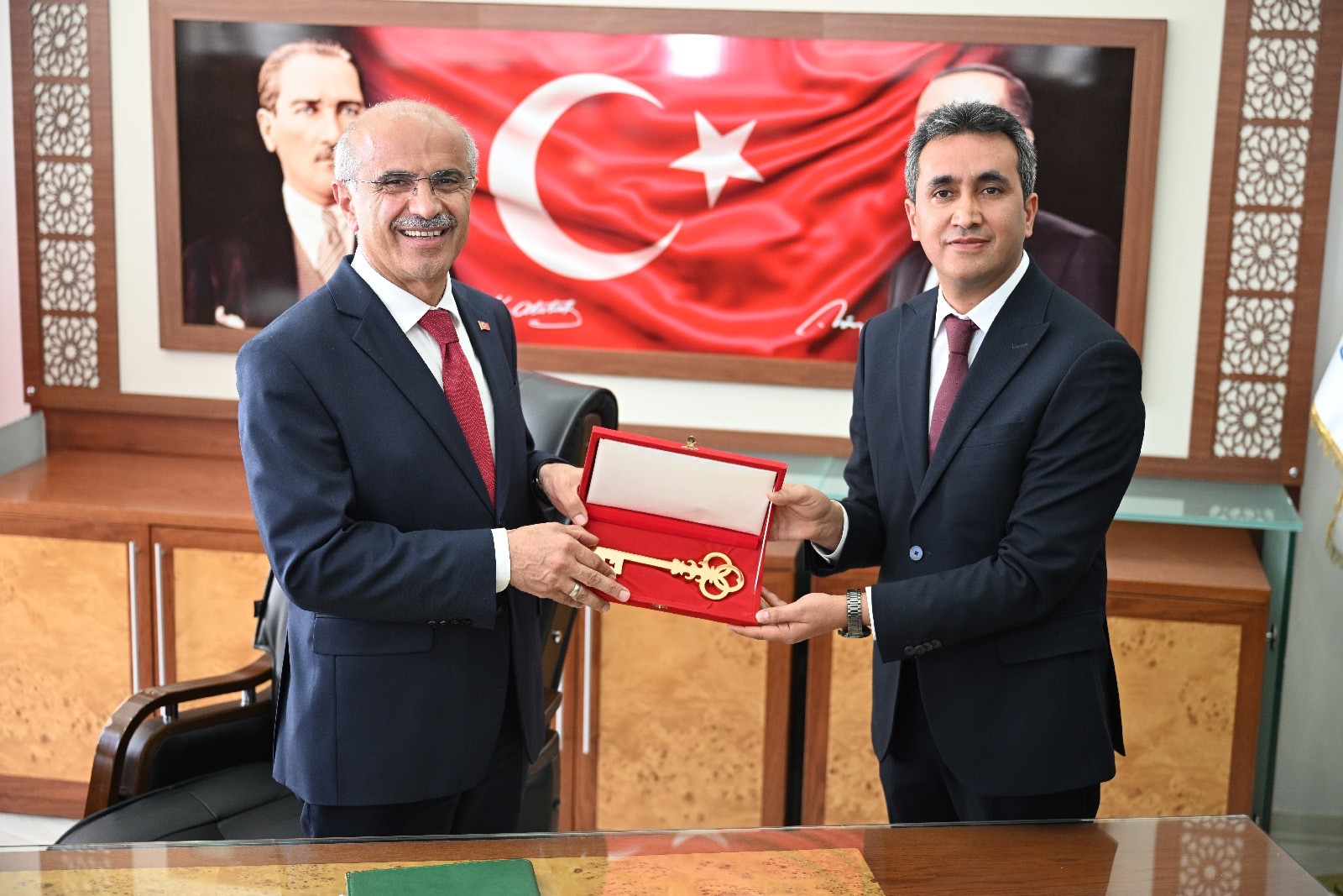 Malatya Büyükşehir Belediyesinde Devir Teslim Töreni