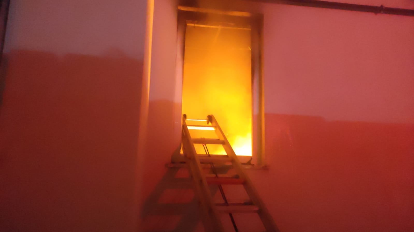 Malatya'da Geceyi Alevler Aydınlattı