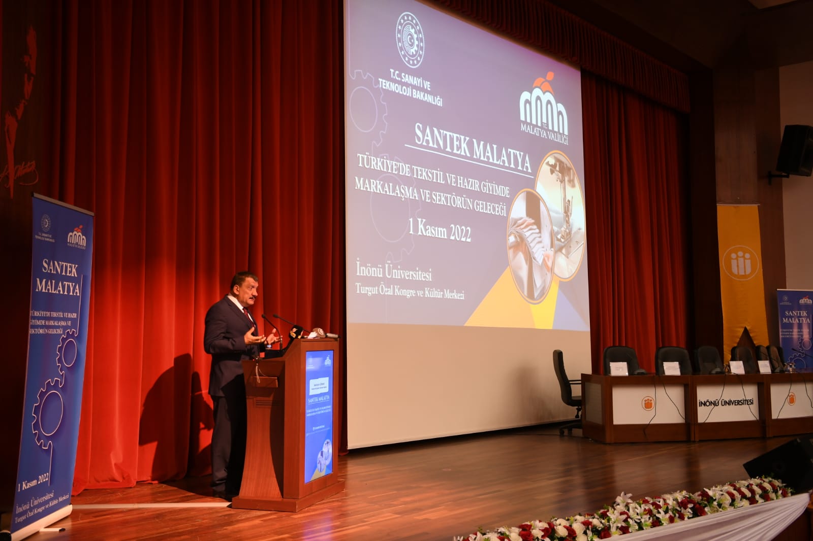 Malatya'da Hazır Giyim ve Tekstil Çalıştayı Düzenlendi