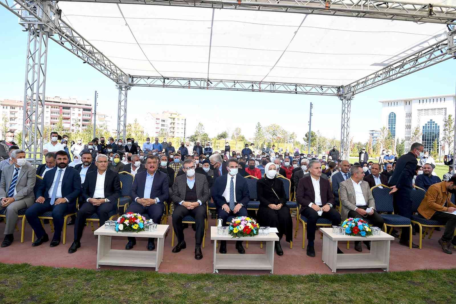 Malatya’da yapılan 345 deprem konutunun kura çekimi gerçekleştirildi