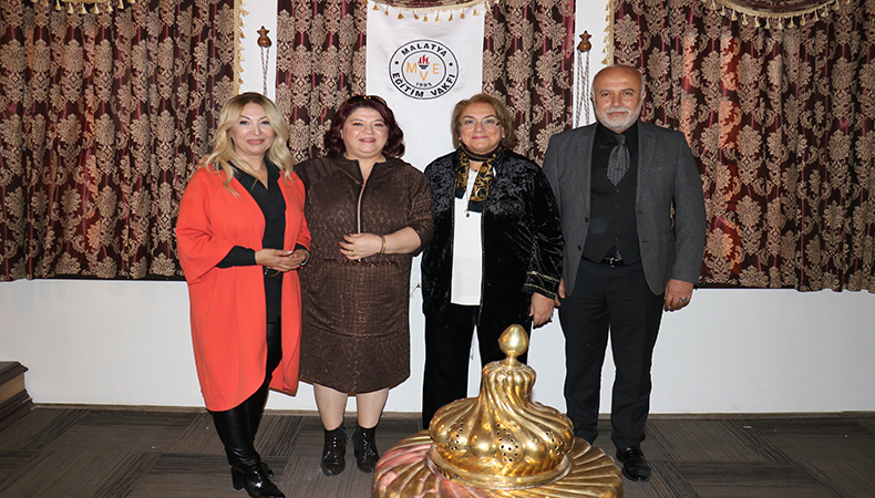 Malatya Eğitim Vakfı kadın kollarında nöbet değişimi