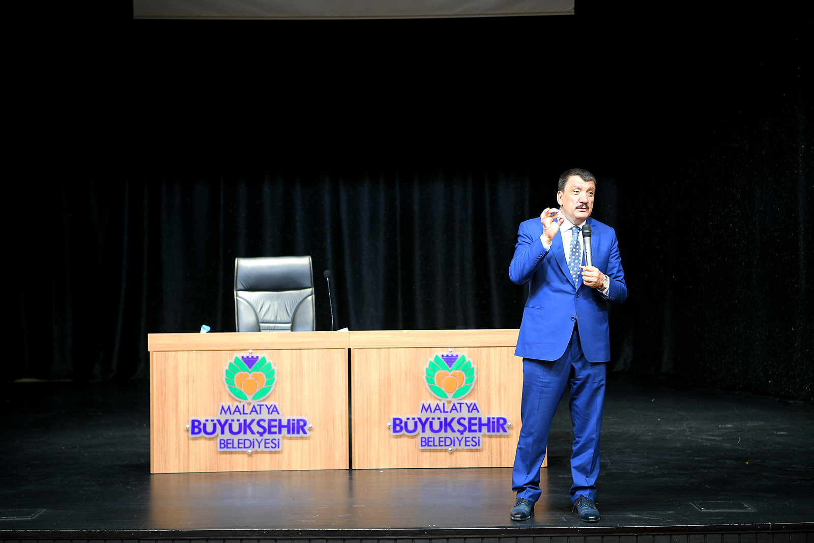 Malatya Kültür Sanat Ve Kayısı Festivali Hazırlıkları Devam Ediyor