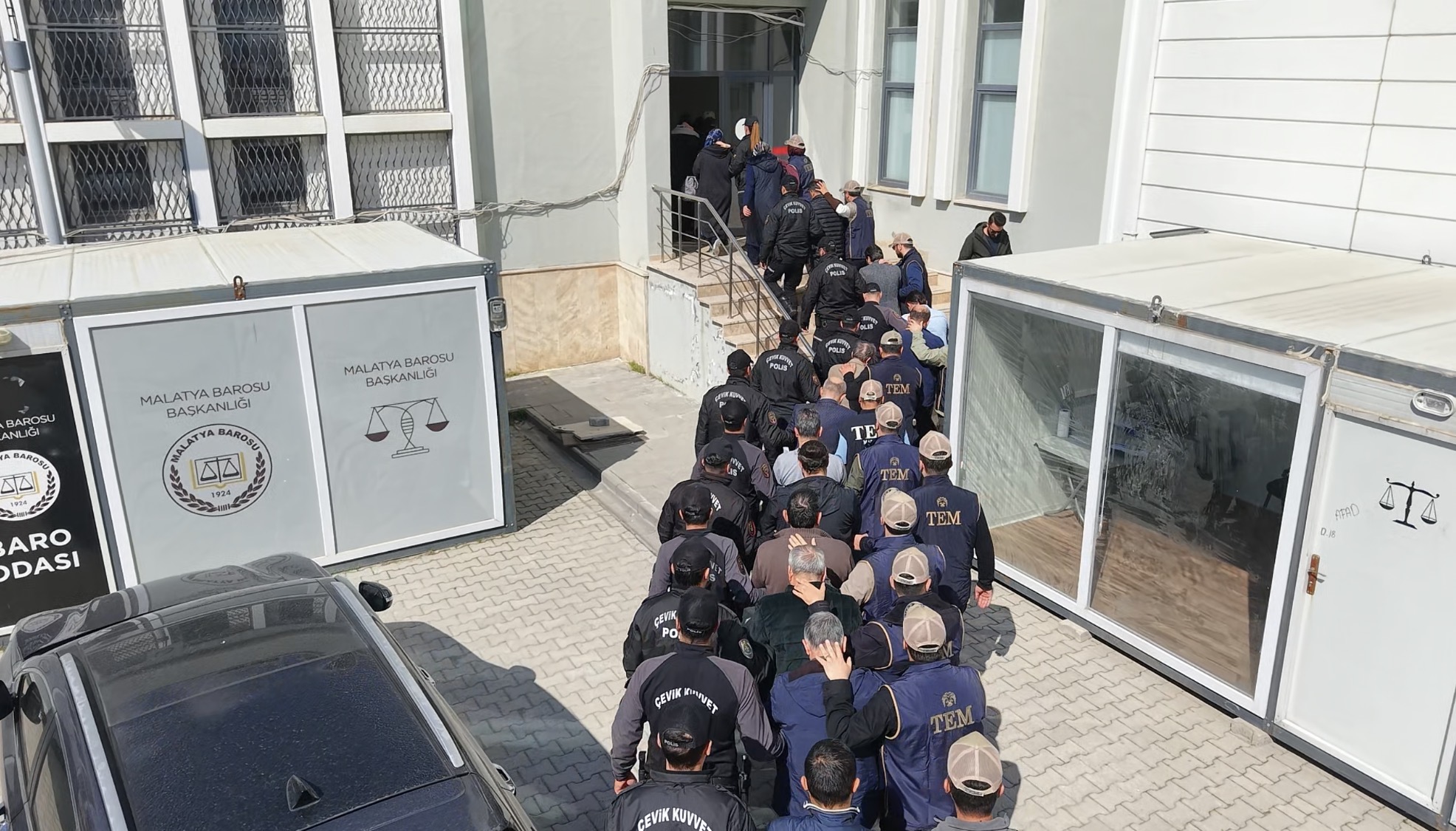 Malatya merkezli FETÖ operasyonunda 10 tutuklama