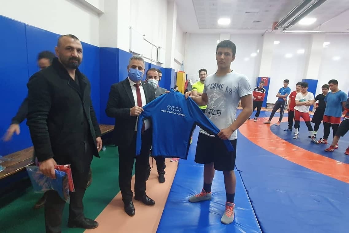 Malatyalı güreşçi, Avrupa şampiyonasında Türkiye’yi temsil edecek