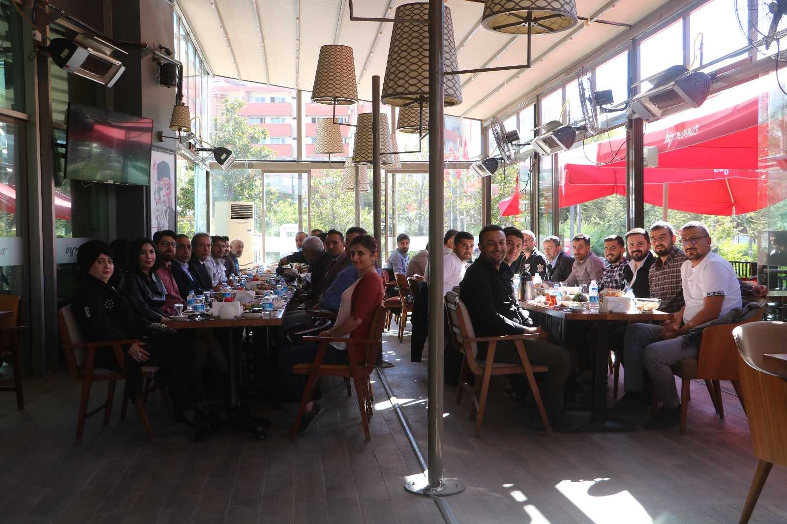 MGTC basını kahvaltıda bir araya geldi