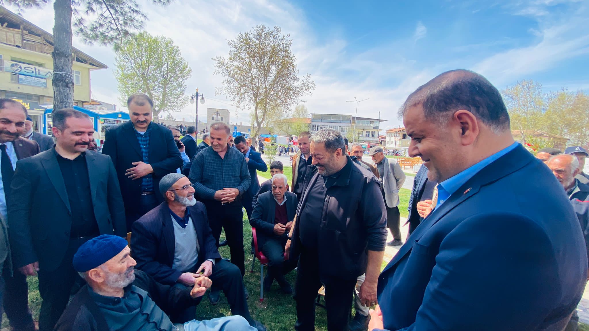 MHP'liler Vatandaşlarla Buluştu