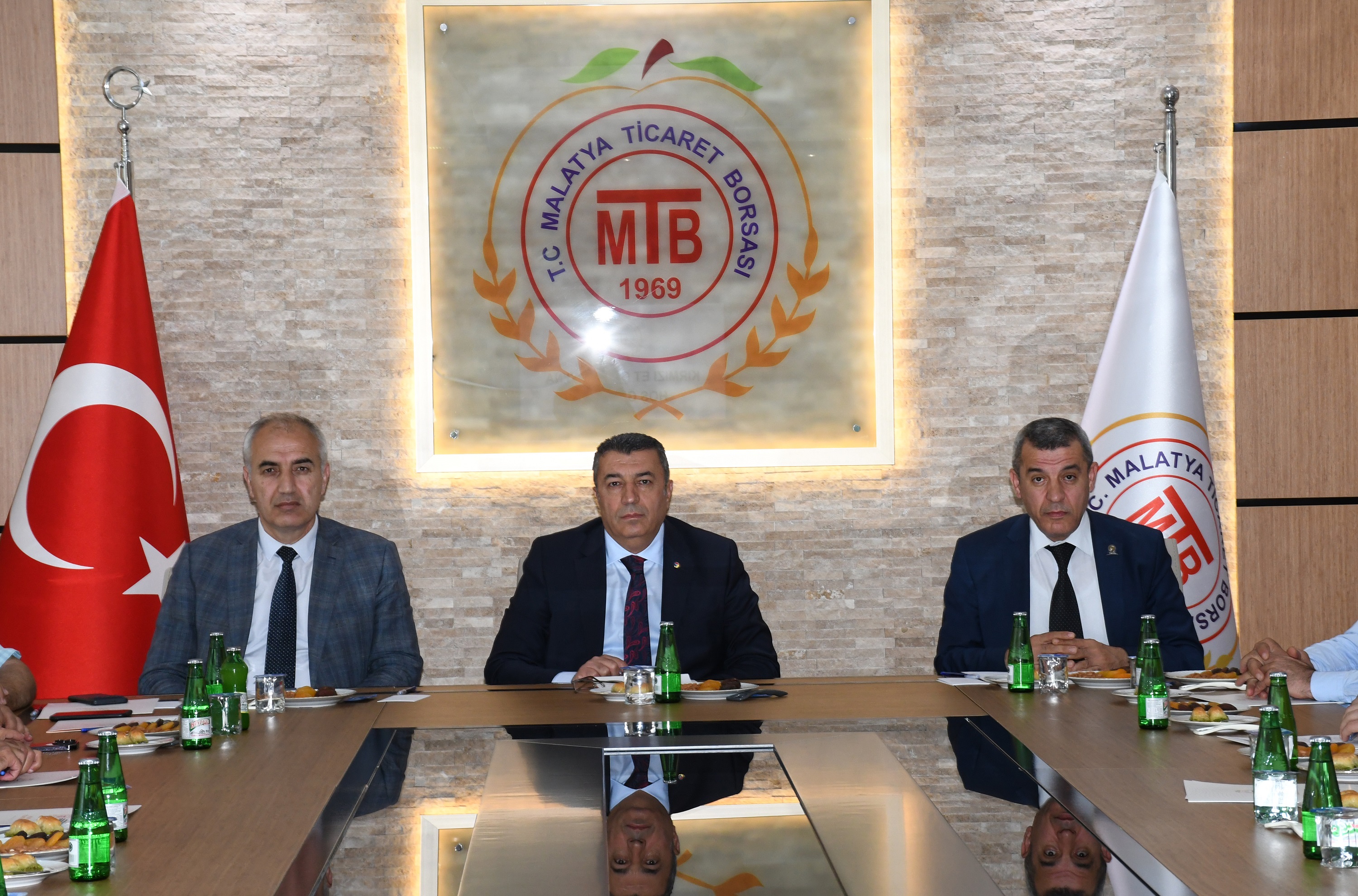 MTB'de "Hayvan Yetiştiriciliği ve Kırmızı Et Sektörünün Sorun ve Çözüm Önerileri" Çalıştayı Düzenlendi