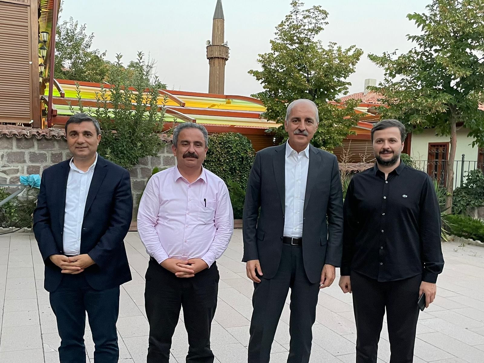 Numan Kurtulmuş, Ankara'da Anadolu Yayıncılar Derneği'ni ziyaret etti.