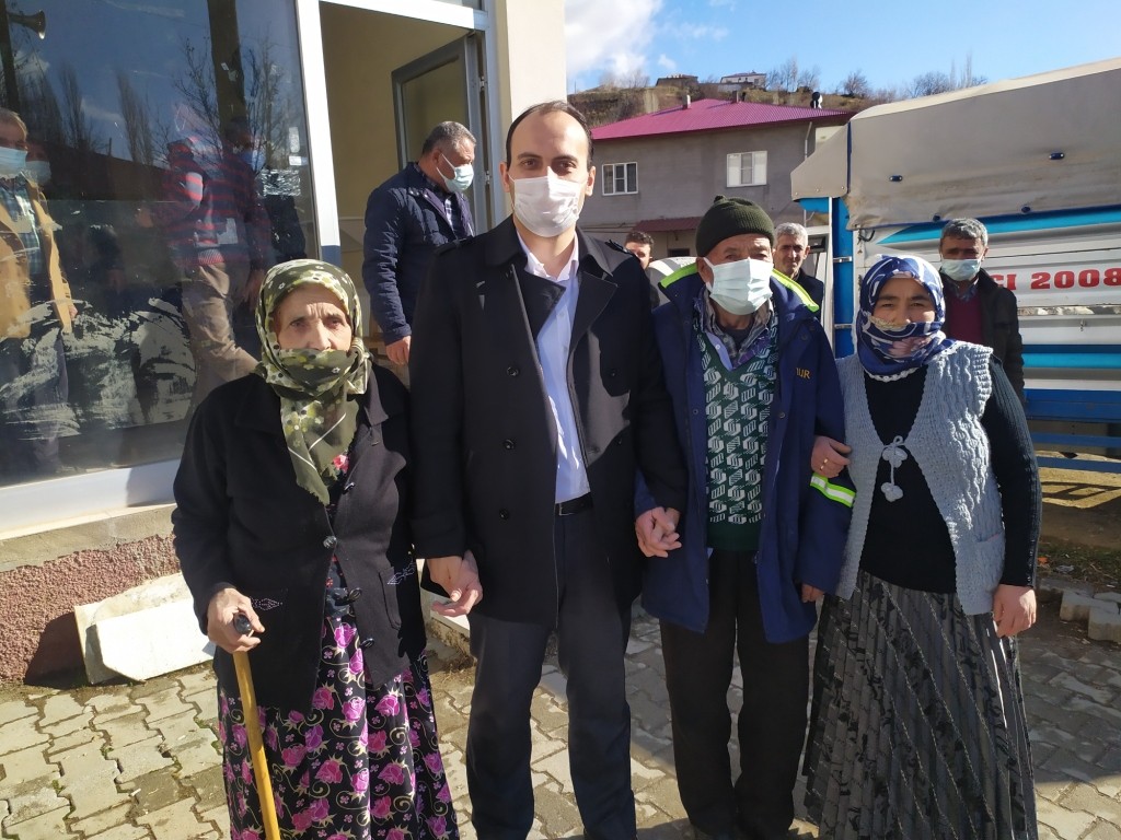 Nurhak’ta "Aşı ol, kıyafetini al" kampanyası