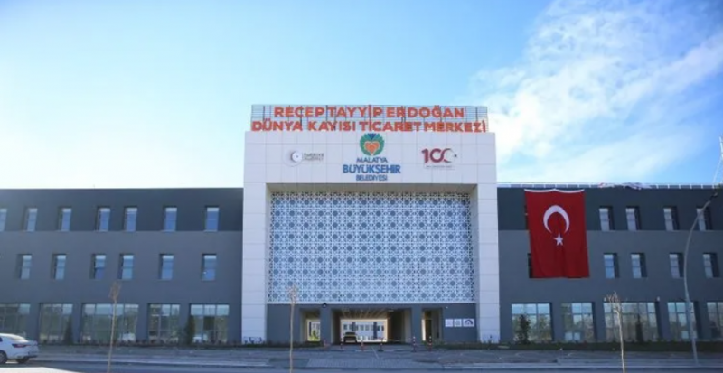 O Merkez Yarın Açılıyor