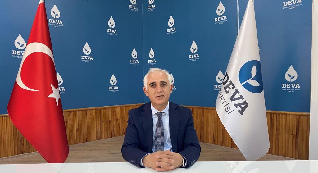 Önce Soğuk Şimdi Dolu