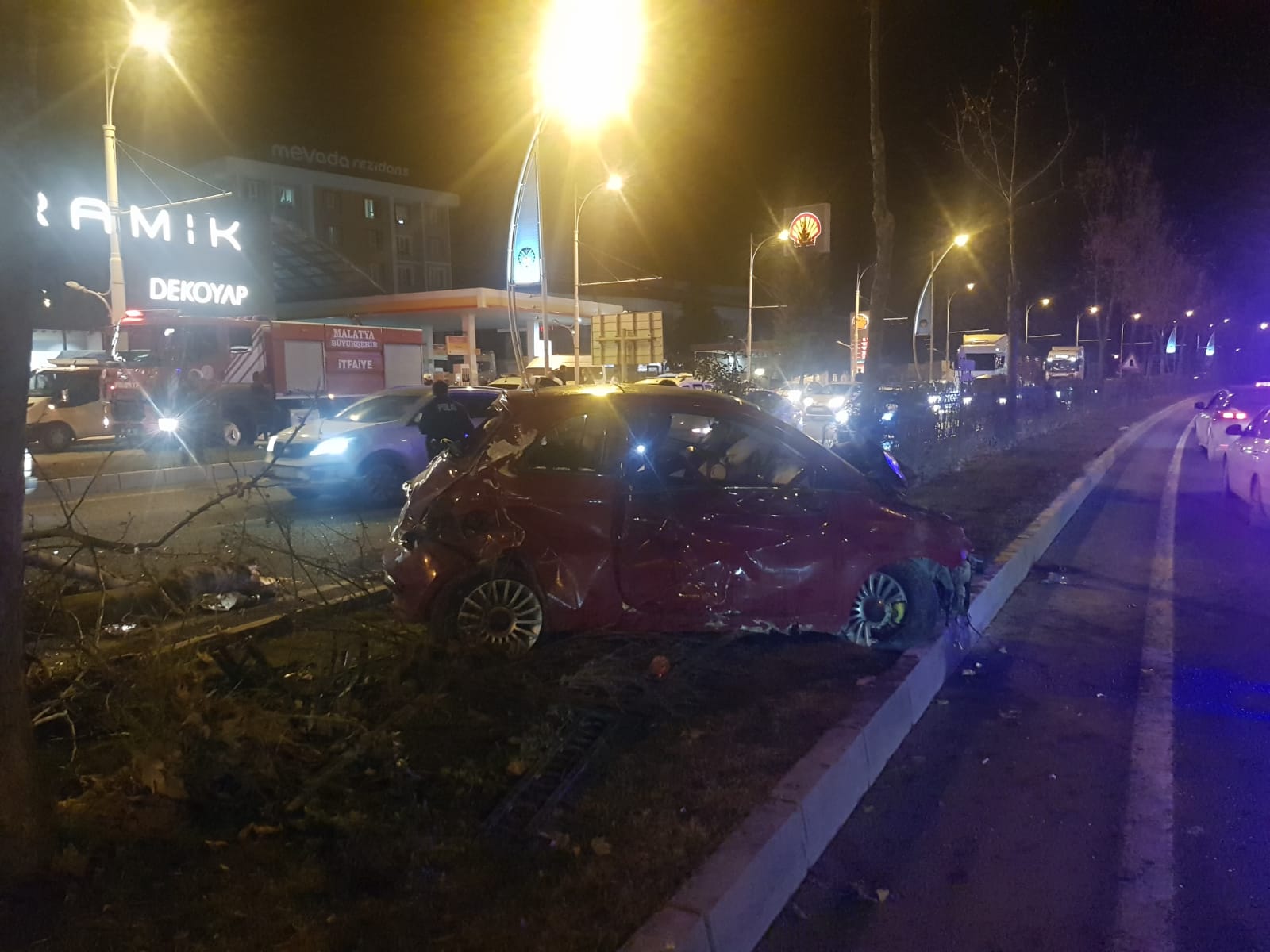 Otomobil Takla Attı 1 Yaralı