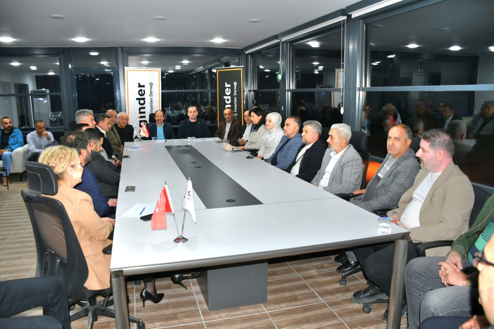 Öz MAGİNDER' in çalışmalarını yakın takip ediyorum