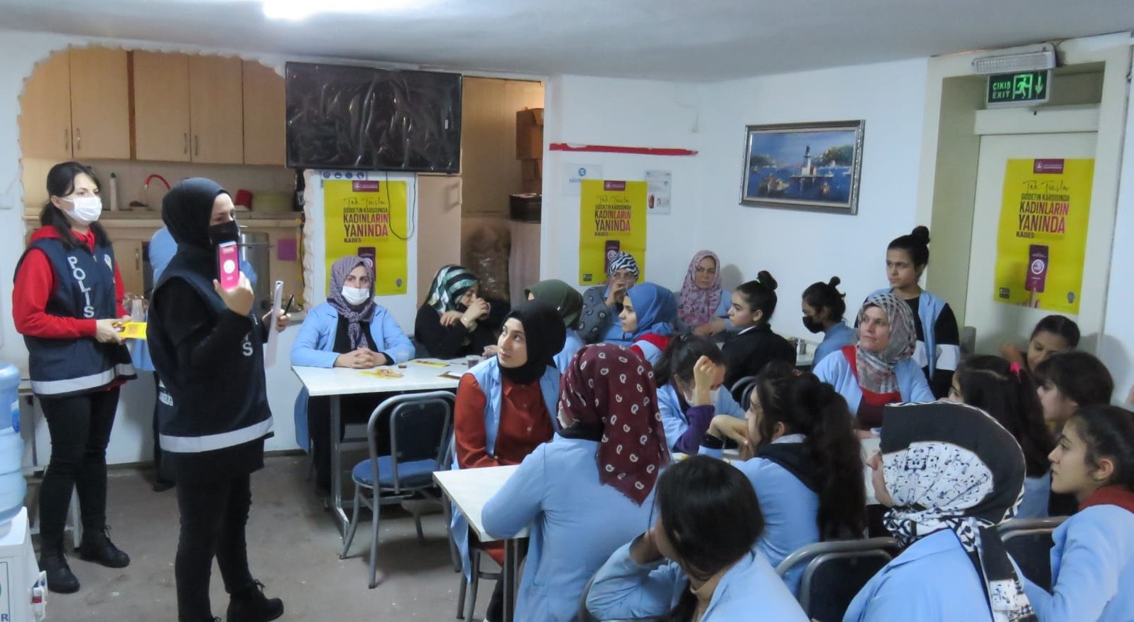 Polis Kadınlara KADES’i Anlattı