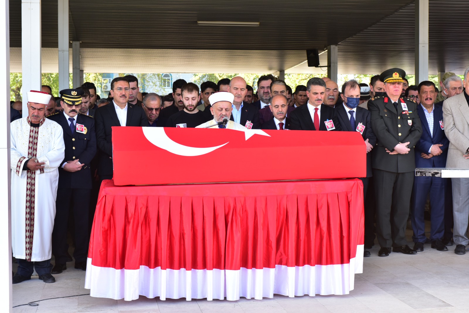 Şehit Özel Harekat Polisi Dualarla Son Yolculuğuna Uğurlandı