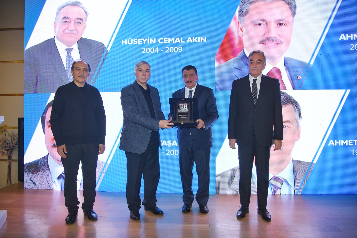 ‘Şehrül Eminler Vefa Gecesi’nde Eski Başkanlar Bir Araya Geldi