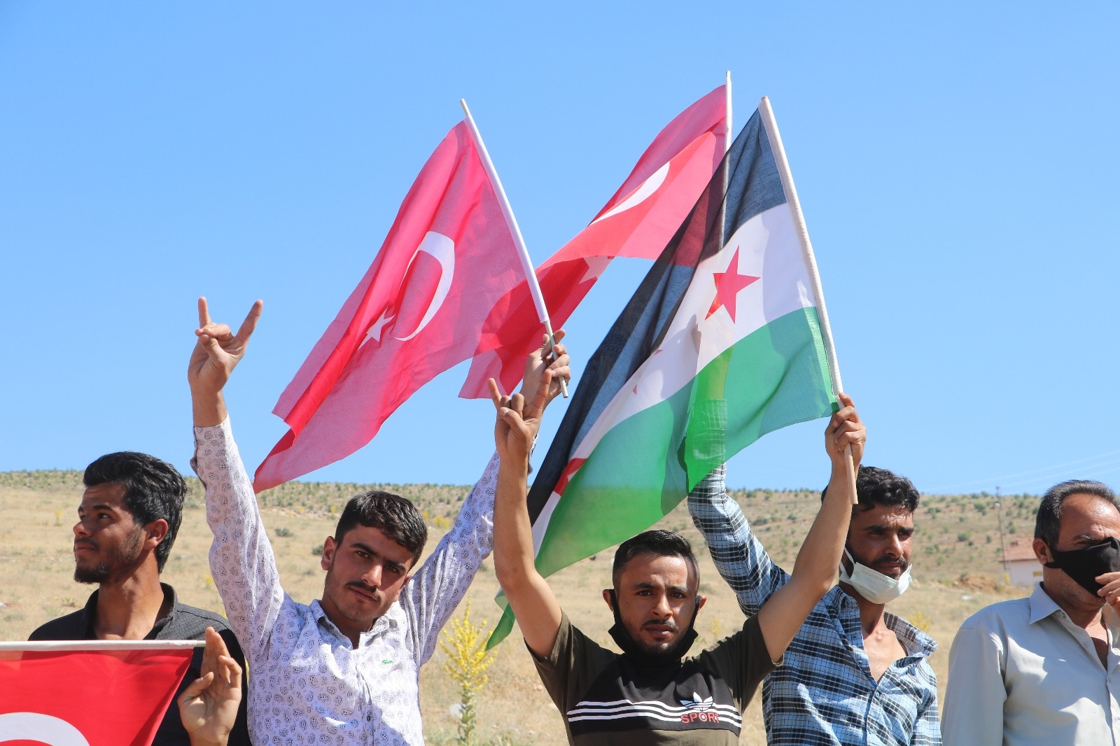 Suriye aşiretinden ’PKK’ya harekat yapılsın’ çağrısı