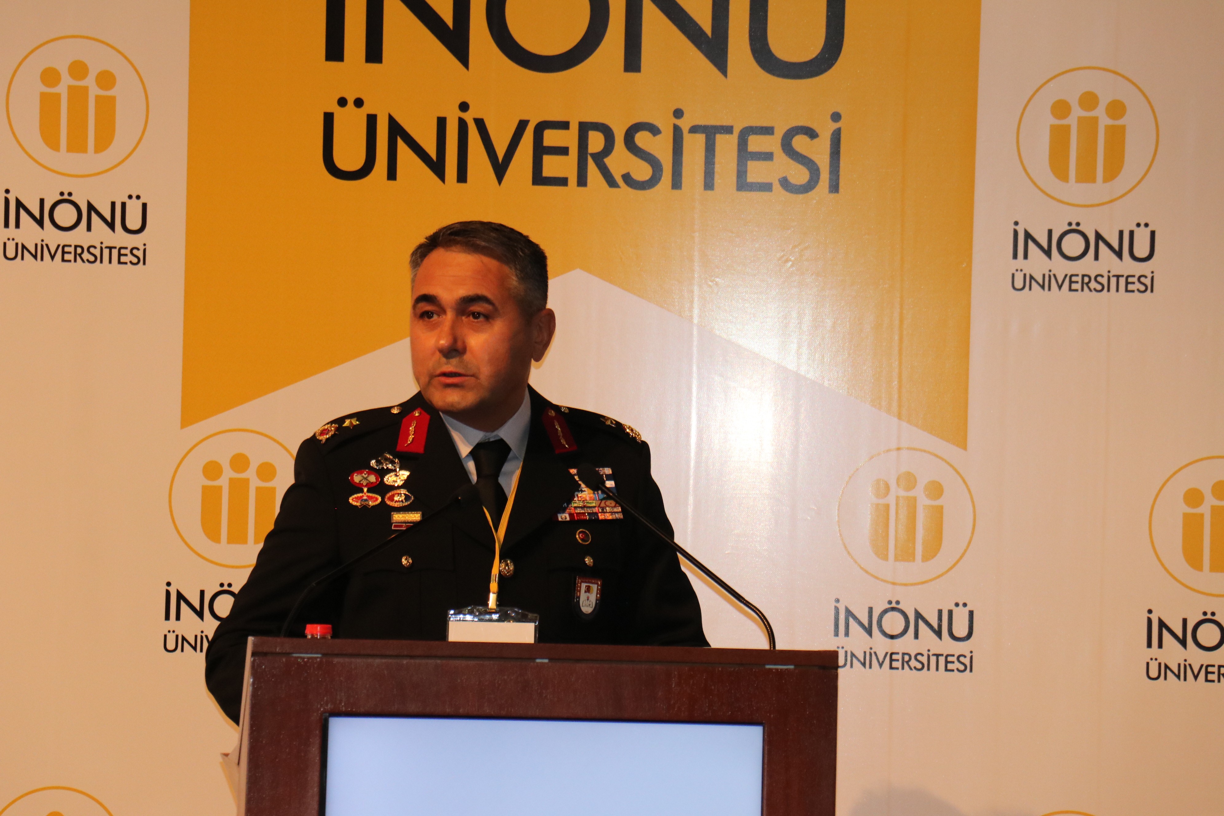 Terör konulu panelde siber saldırı uyarısı