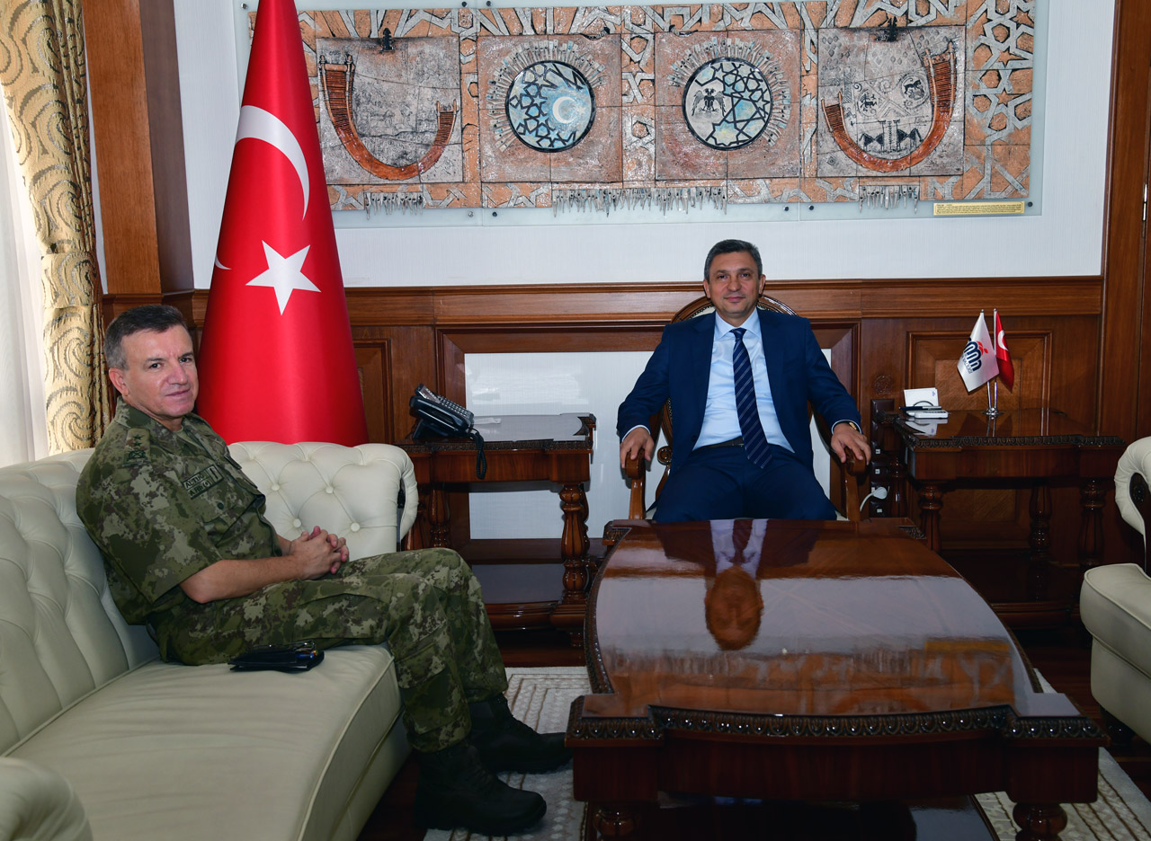 Tümgeneral Altuğ'dan Vali Şahin’e Ziyaret