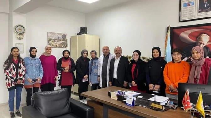 Ülkü Ocaklarından Öğrencilere "Uzem ve Odak 2023" Eğitim Kartı Desteği