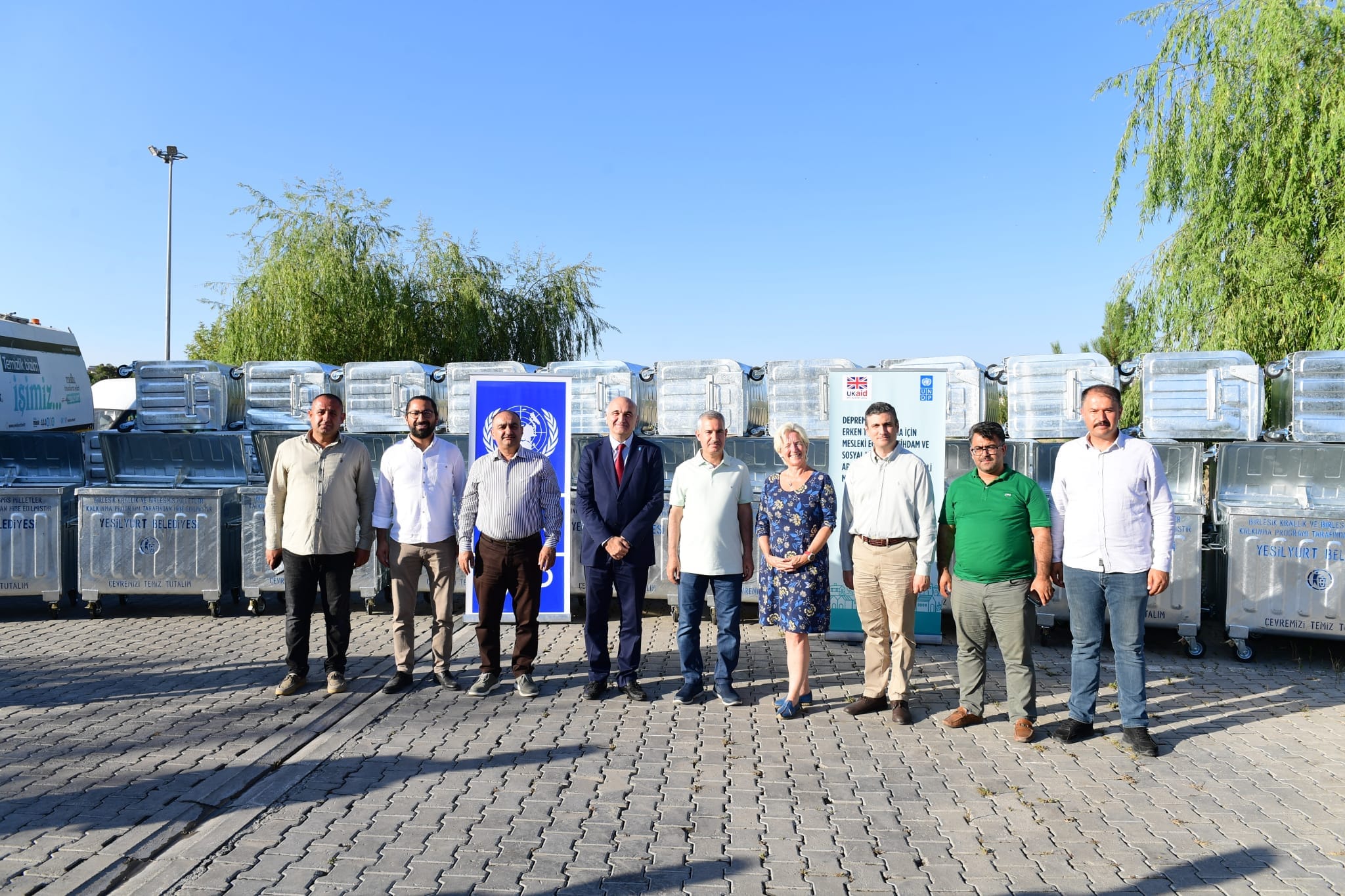 UNDP Tarafından Yeşilyurt Belediyesine Çöp Konteyneri Desteği